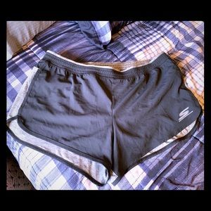 NWOT Sketchers Active Running Shorts XXL